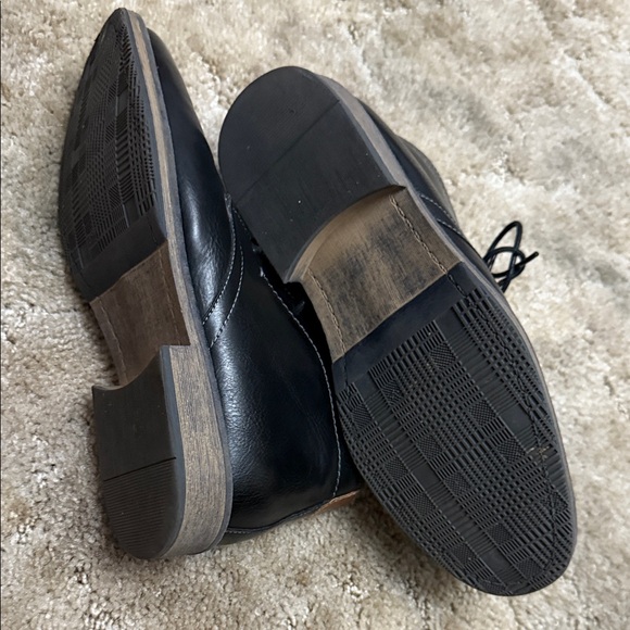 Sonoma Black Leather Chukka Boots like new main image 9